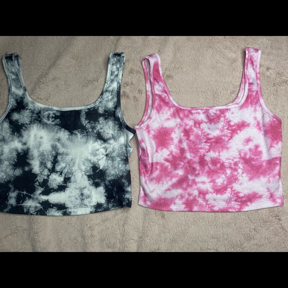 Cropped tank top bundle